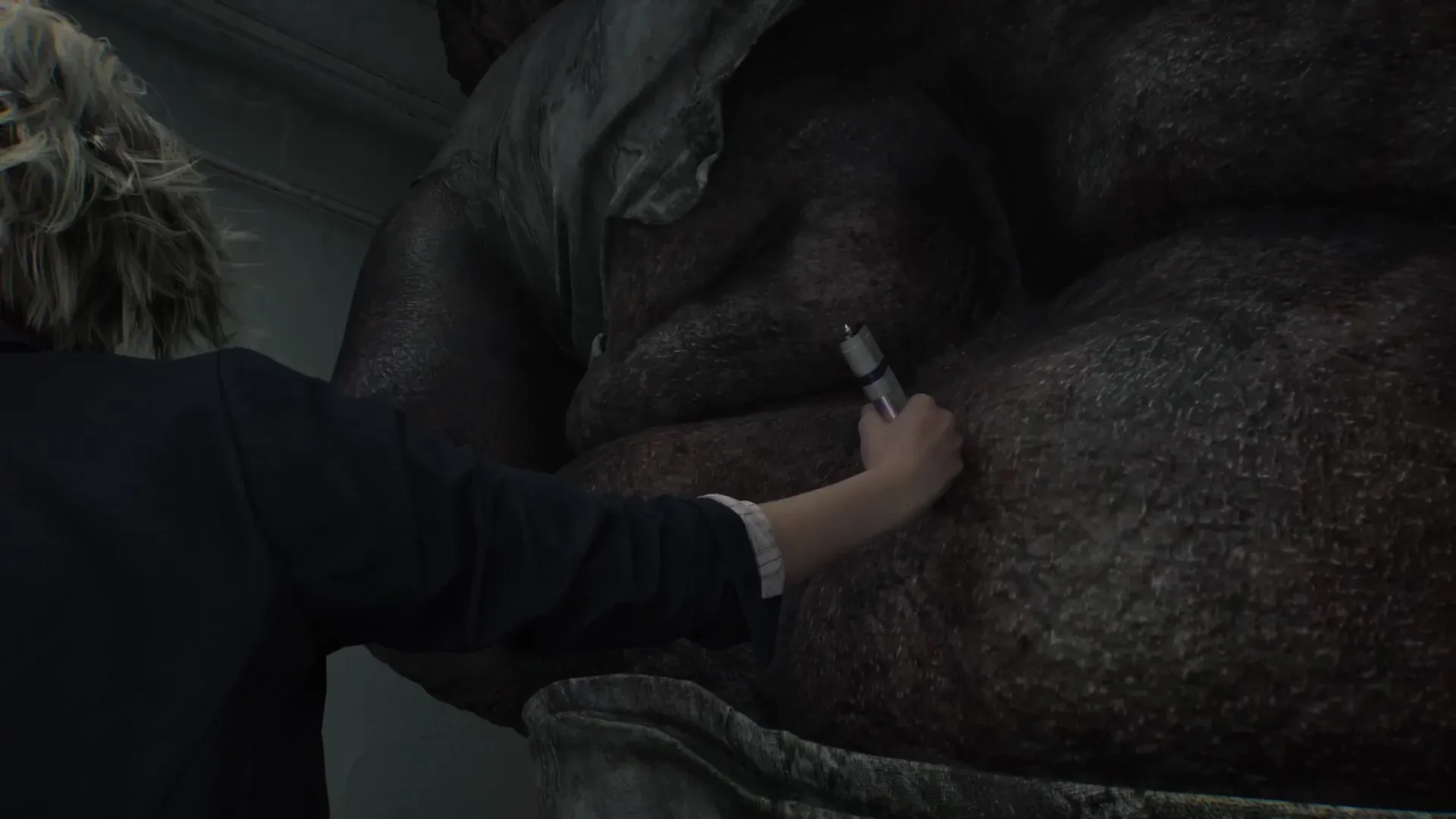 Resident Evil Requiem Chunk Boss Fight GAMES.GG.webp