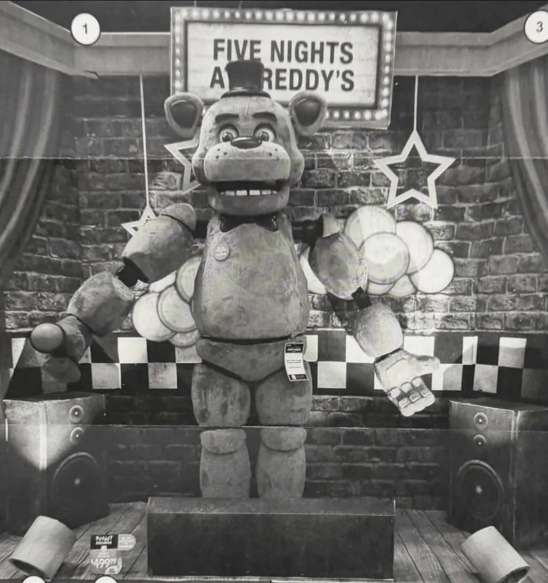 Spirit Halloween's Life-Size Freddy Fazbear Animatronic Costs $500