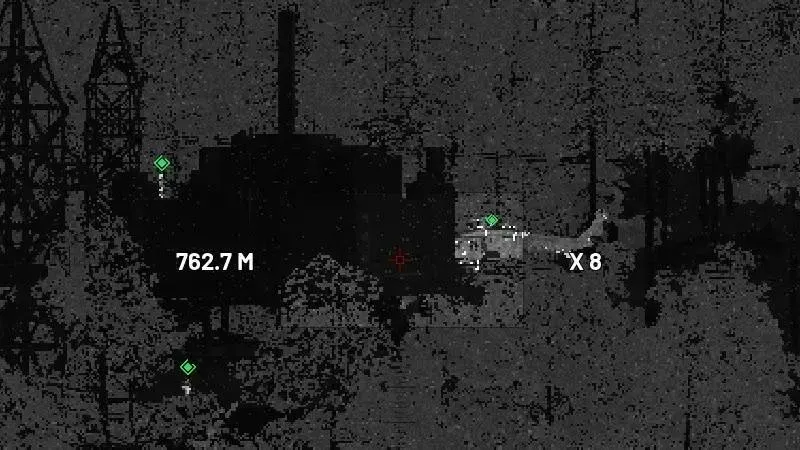 Un hélicoptère repéré à 762,7 m parmi les pylônes. Le ciel est déjà saturé dans la Saison 1.