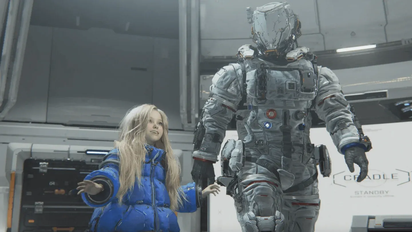 Combat on the Moon base