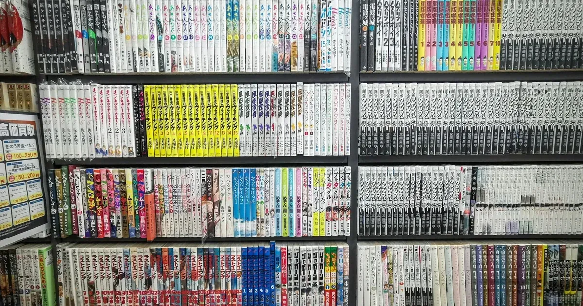 最終価格30,000円7月1日で廃棄予定。本棚と書籍コレクション一式をまとめ売り 日本のマンガライブラリーが$12,000で販売中 | GAMES.GG