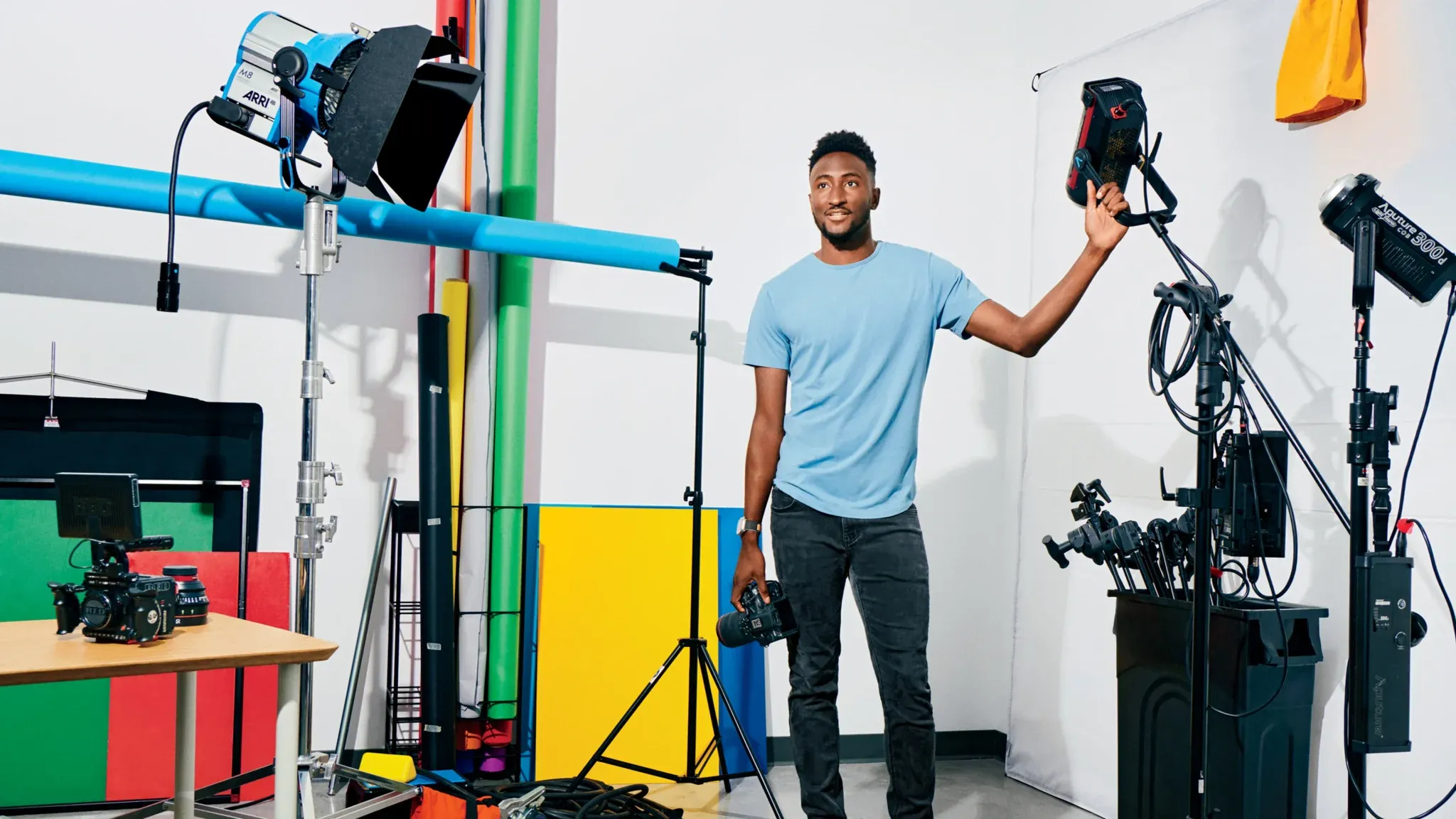 MKBHD and Mrwhosetheboss Accuse Tech Companies of Lying