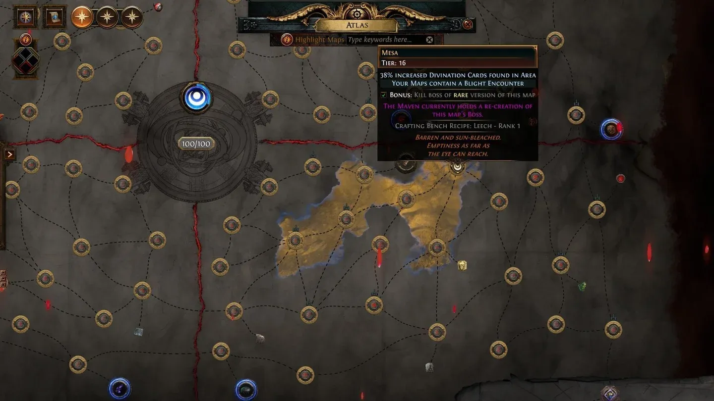 Four Voidstone slots anchor the Atlas
