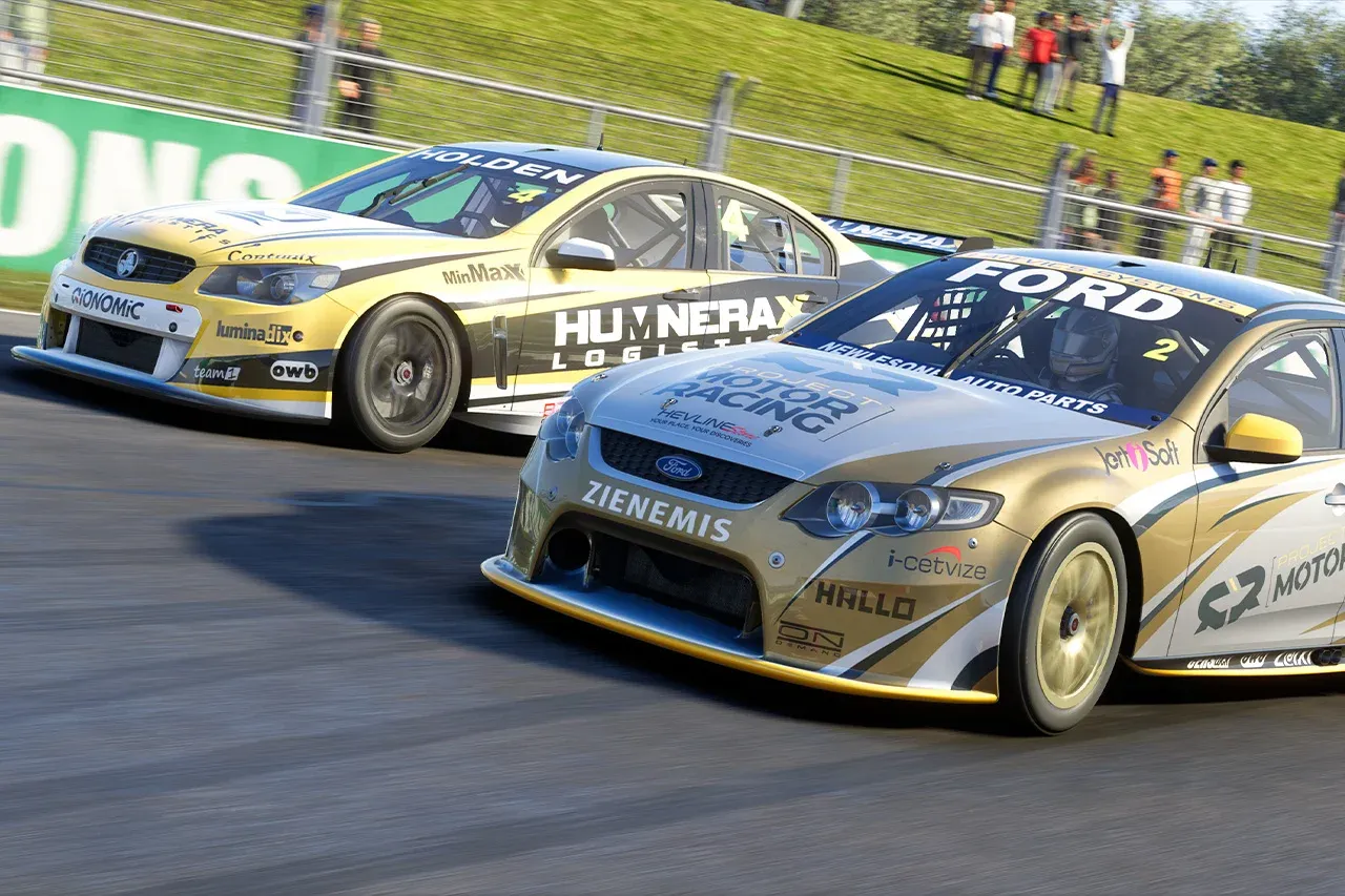 Project Motor Racing 2.1 Adds Free Holden Commodore and Triple-Screen Support
