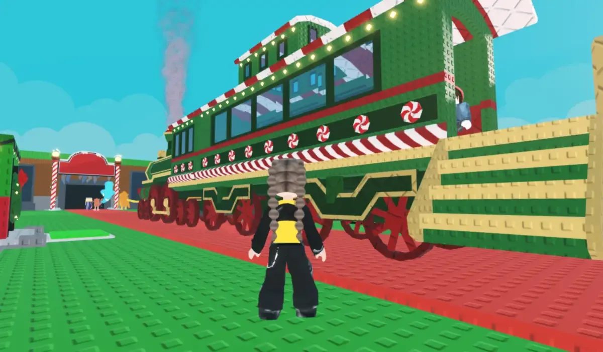 Train spawning in main lobby