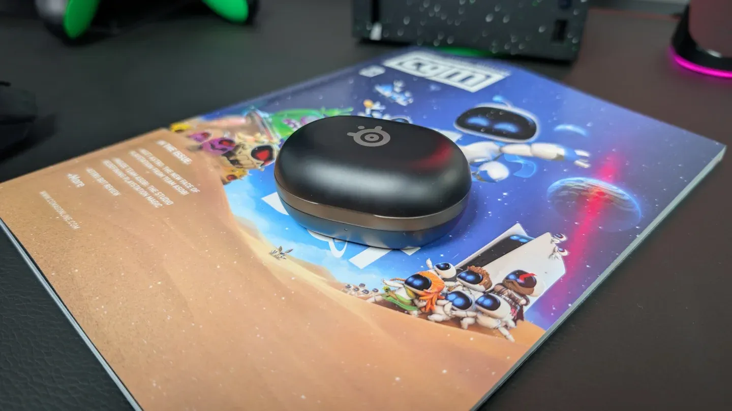 Qi charging case included