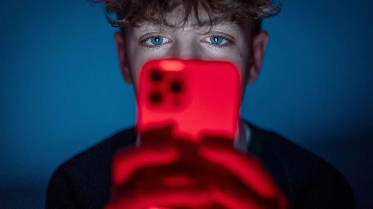 UK Bans Social Media for Under-16s, and Gaming Sites Are in the Crosshairs